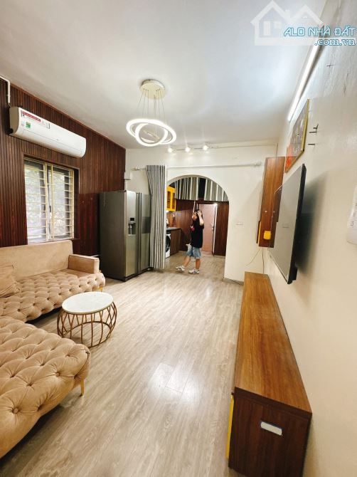 TT BÓNG ĐÈN PHÍCH NƯỚC RẠNG ĐÔNG NGUYỄN TRÃI 68M 3.4 TỶ NHÀ ĐẸP LÔ GÓC
