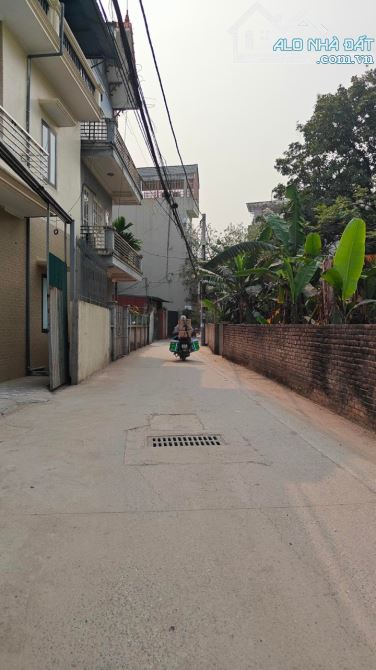 Bán gấp đất Ngũ Hiệp - Vũ Lăng ô tô ngủ trong đất Ngõ thông giá 5.3 tỷ