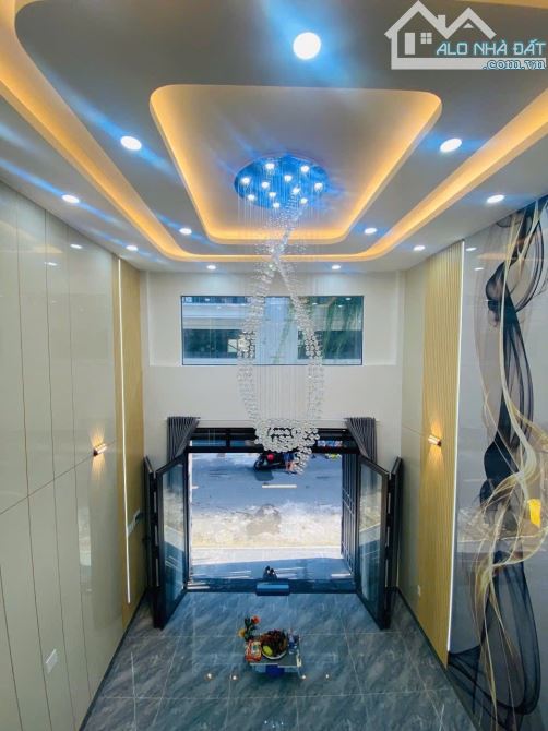 Bán nhà đường Phú Định, Q.8, DT 160m2, 2 tầng, 2PN. Sổ đỏ chính chủ. Giá 6.6 tỷ.