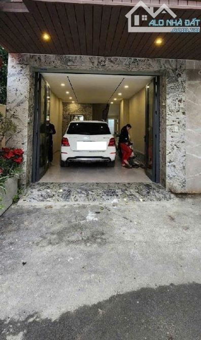 BÁN NHÀ MỚI BỒ ĐỀ – TRUNG TÂM – GARA Ô TÔ – FULL NỘI THẤT - Ở NGAY – 47,5M2 CHỈ 15,85 TỶ