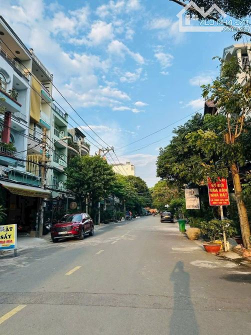MT HẺM LÊ ĐỨC THỌ - P7 DT : 4M X 20M ,1 LẦU , GIÁ : 11 TỶ TL