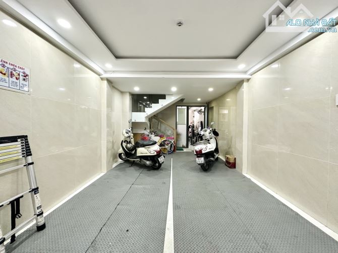 HẺM Ô TÔ, KHU PHÂN LÔ PHƯỜNG 6 BÌNH THẠNH - 60M2 (4x15) A4 - 5T - 6 PHÒNG  – CHỈ  8.9 TỶ.
