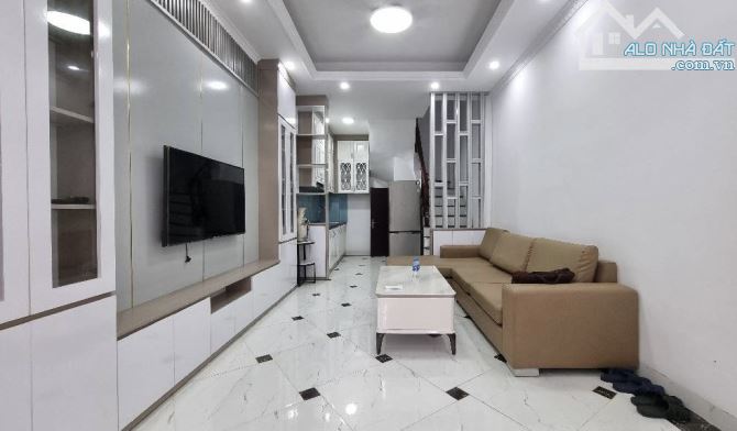 NHÀ ĐẸP HỒ TÙNG MẬU, HƠN 6 TỶ, NHÀ MỚI 5T, FULL NỘI THẤT, GẦN PHỐ
