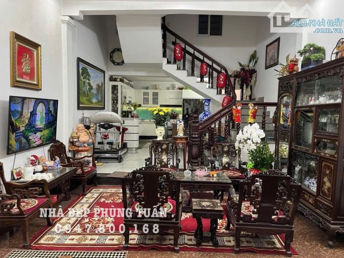 P Tuấn..Nhà 76m2 x 4 tầng có sân cổng riêng mặt ngõ ô tô đỗ cửa 24/24 tại Thiên Lôi