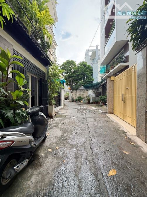 Gần 100m2, hẻm xe hơi sát PVD, Trương Đăng quế, 6 phòng CHDV, dòng tiền 40tr/tháng