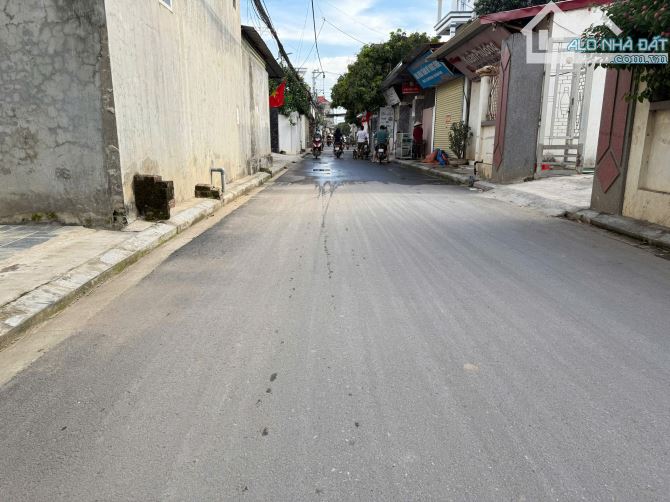 BÁN 69M² ĐẤT ĐẸP XÃ QUANG MINH - MẶT TIỀN 4.2M - NGÕ THÔNG Ô TÔ TRÁNH - GIÁ CHỈ 45 TRIỆU/M