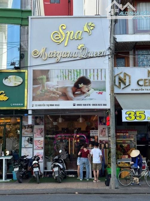 Bán nhà 2 tầng đường Nguyễn Thị Minh Khai cách biển 200m đang cho thuê 80 triệu / 1 tháng