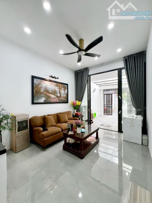 🏡 BÁN NHÀ Ô CÁCH 77M² – DÂN XÂY KIÊN CỐ – Ô TÔ TRÁNH – SIÊU THOÁNG NGÕ THÔNG