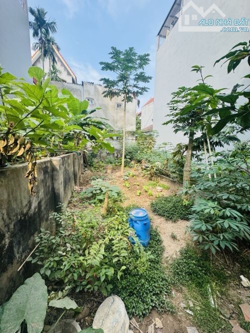 ĐẤT THỤY PHƯƠG- Ô TÔ - NỞ HẬU NHẸ 47 M MT 3,5 M GIÁ 6,xTỶ