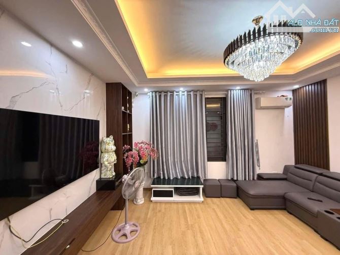 Bán Nhà ở Trần Quốc Vượng - Cầu Giấy - 44m - 9.9 tỷ