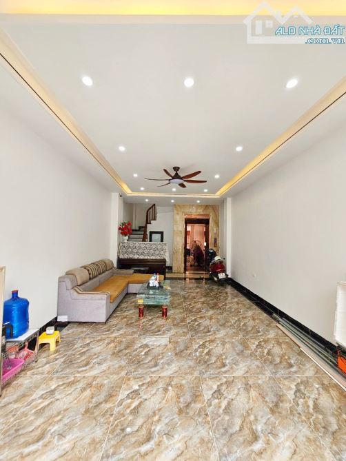 🏡 BÁN NHÀ KẺ TẠNH 47M² – 6 TẦNG THANG MÁY – GARA Ô TÔ – Ở ĐƯỢC NGAY