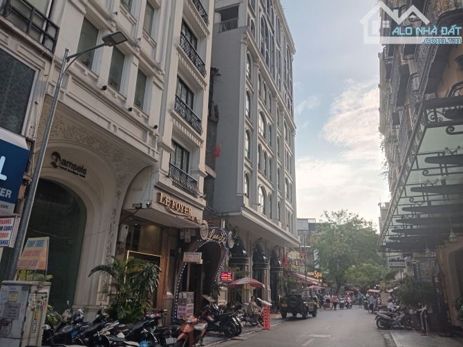 Bán nhà mặt phố Gia Ngư, xác định bán đất, Diện tích 280m2, Mặt tiền 10m, Giá 150 tỷ