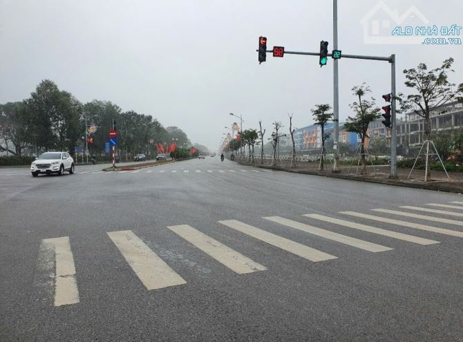 Bán nhà 6 tầng thang máy phường Việt Hưng, TC 7-8 tỷ - 1