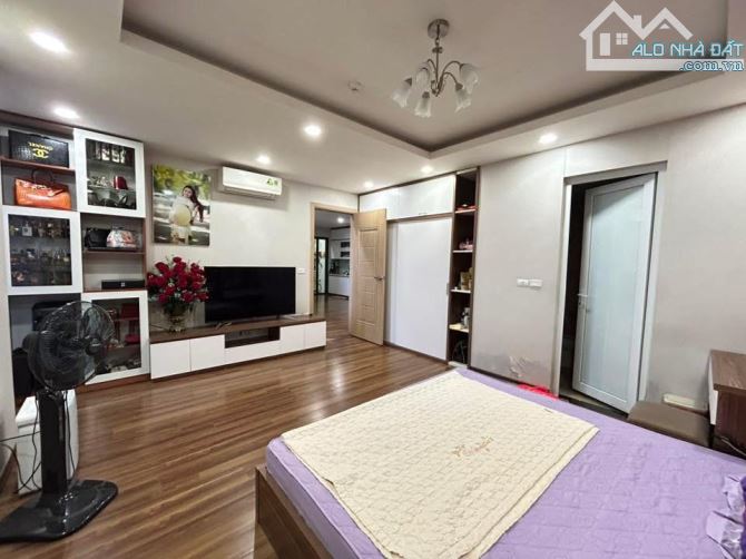 Bán chung cư  B15 Đại Kim 63m2, 2 ngủ, 2 vs chỉ 3.X tỷ - 1