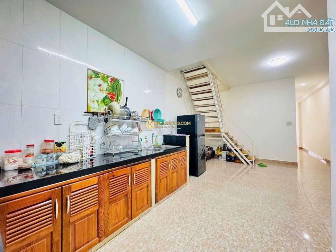 NHÀ GIÁ TỐT MẶT TIỀN KHU QUY HOẠCH- 2 TẦNG-SỔ RIÊNG- CÓ BÃI ĐỖ Ô TÔ- PHƯỜNG XUÂN HƯƠNG - 1
