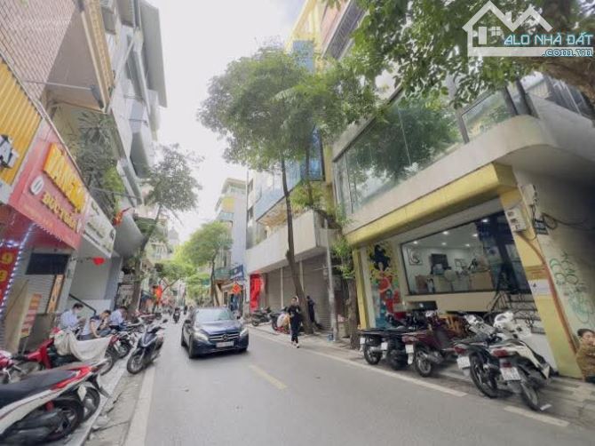 Duy Nhất Phân Lô Nguyên Hồng Đống Đa Vỉa hè Ô tô tránh 4 Tầng Mặt tiền 5m Ngõ Thông 16.8Tỷ - 1