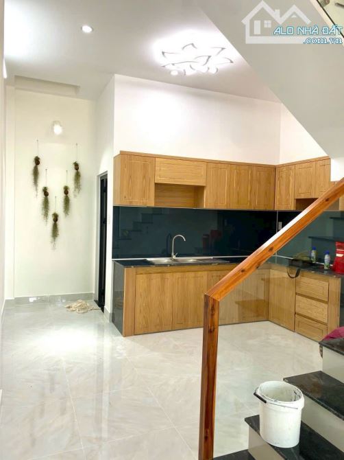 SAU KDT ĐÔNG TĂNG LONG - 50M2 3 TẦNG MỚI - đường nhựa 10M thông -Khu phân lô - NHỈNH 4x. T - 1