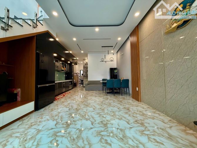 bán nhà 2 tầng nội thất xịn xò - 1