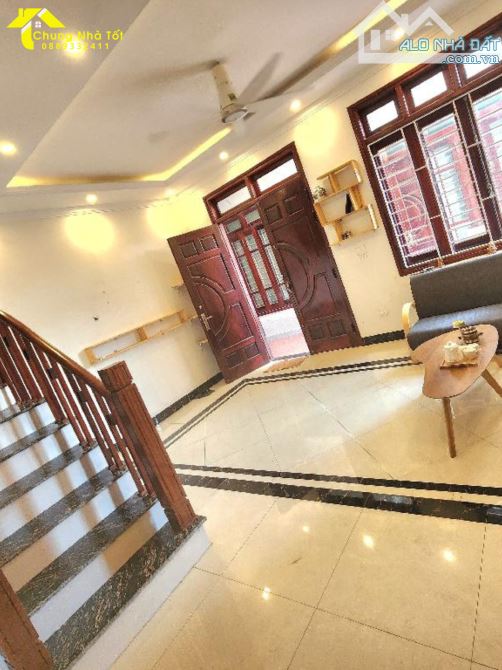 Nhà đẹp Thạch Bàn – 30m2 - Lô góc – Gần ô tô – Công viên – Hồ điều hòa – 5.08 tỷ - 1
