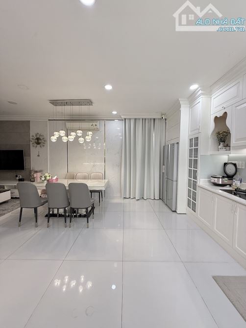 Giảm 2 tỷ - Khu Biệt Thự Mega Ruby 3 Tầng DT 14 X11m. Cạnh Quận 2,Cao Tốc Đi Vũng Tàu - 1