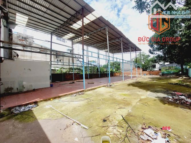 Cho thuê mặt bằng đất trống 700m2 đường Phạm Văn Thuận giá 40 triệu - 1