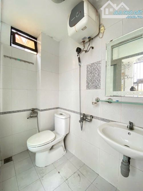 BÁN NHÀ 3 LẦU GIÁ MỀM TẠI GÒ VẤP – SỔ HỒNG RIÊNG. 4PN - 1