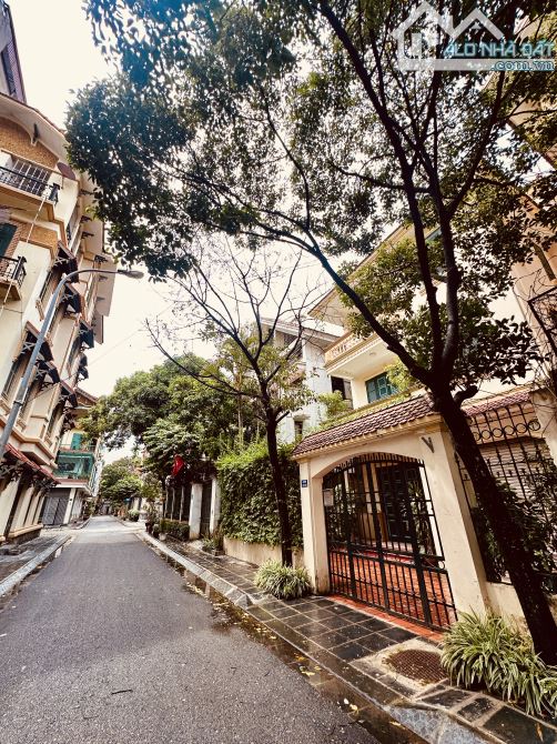 Biệt thự KĐT Định Công cách 200m ra vành đai 2.5 - 1