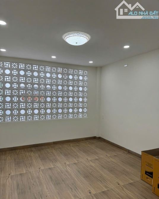 Nhà Mặt Tiền Huyền Quang, Q.1 – 60m² (4x15.5m), 3 Tầng, Full Nội Thất Cao Cấp - 18.5 TỶ! - 1
