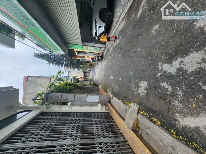 Bán nhà cấp 4 Thị chung chợ yên dt 100m mt 4m hướng đông giá 5.05 tỷ - 1