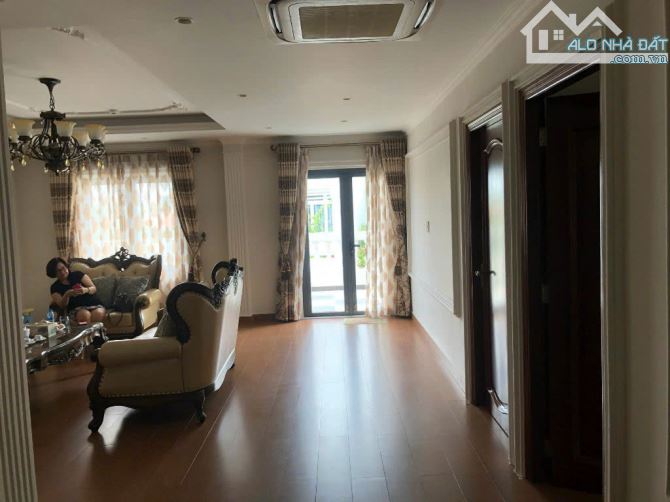 Bán nhà hẻm nội bộ 8m đường Sư Vạn Hạnh, P. 12, Q. 10. - DT: 10,5x21m - Hầm 5 lầu. - 1