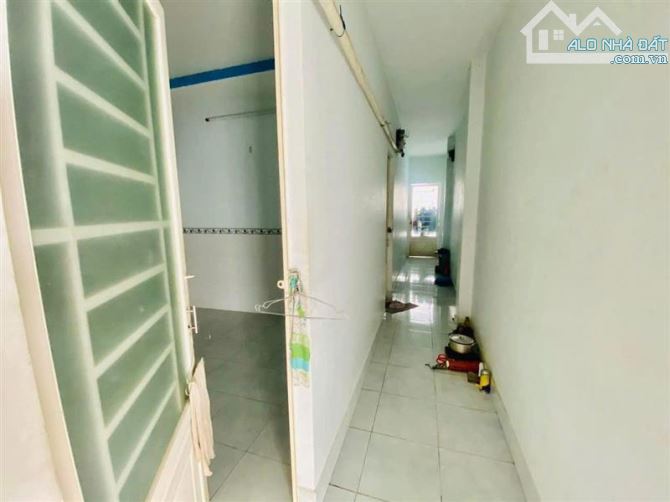 BÁN NHÀ DÒNG TIỀN NGAY TRUNG TÂM TÂN PHÚ NGANG KHỦNG HƠN 5M – 4 TẦNG BTCT – 8PN - 1