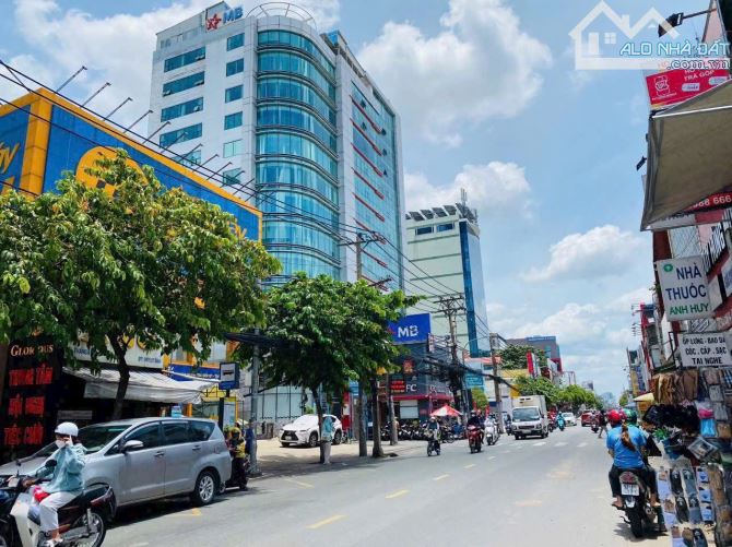 📣📣 MT Lê Quang Bán nhà MT Lê Quang Định DT 9,5x43 giá chỉ 55 tỷ rẻ hơn nhà hẻm - 1