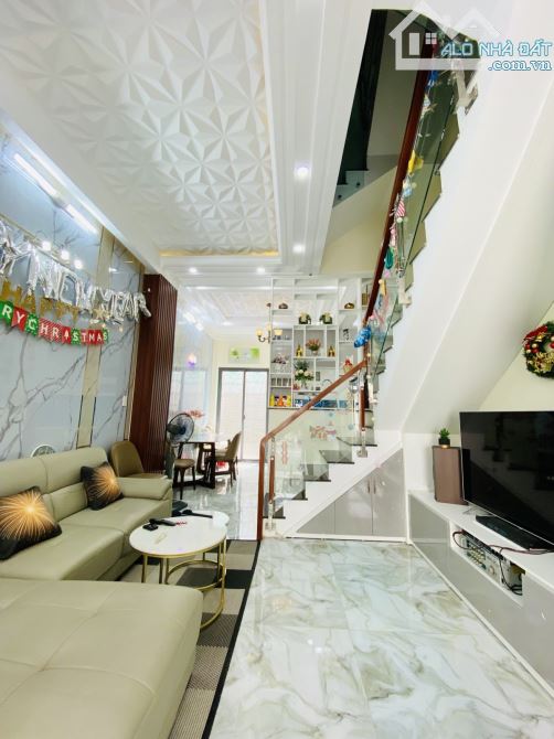 Bán nhà đẹp 4 tầng,ô tô đỗ trong nhà .Đào Tông Nguyên,Nhà Bè .Giá 6.2 tỷ. - 1