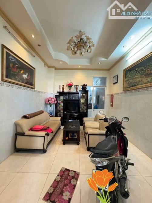 Bán nhà đường Phạm Thế Hiển, Q.8, P.7. DT 185m2, 2 tầng, 2PN, sổ đỏ chính chủ. Giá 6.5 tỷ. - 1