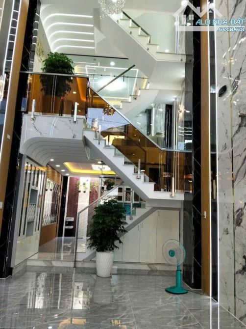 Bán nhà đường Phạm Thế Hiển, Q.8, P.6. DT 158m2 (6x25m), 3 tầng, 3PN, sổ đỏ. Giá 6.8 tỷ. - 1