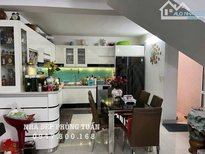 P Tuấn..Nhà 76m2 x 4 tầng có sân cổng riêng mặt ngõ ô tô đỗ cửa 24/24 tại Thiên Lôi - 1