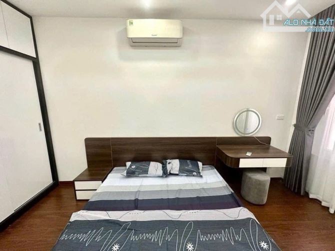 Bán nhà  Quang Trung yên nghĩa hà đông.  Diện tích 42m²,  5 tầng, giá 4 tỷ - 1