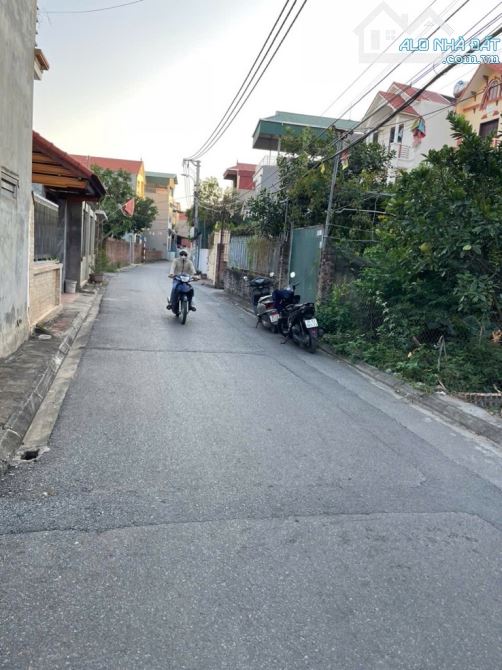 Bán 64m2 trục chính, kinh doanh, ô tô tránh tại Kim Sơn - 1