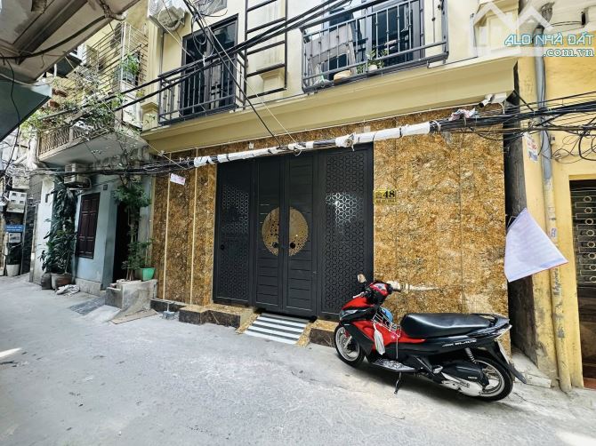 BÁN TÒA CCMN ĐỐNG ĐA - 8T THANG MÁY 16 PHÒNG CHO THUÊ FULL ĐỒ 90 TR/THÁNG - GIÁ 15,8 TỶ - 1