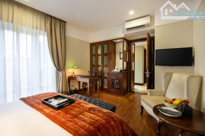 Chủ vay NH 100 Tỷ - Khách sạn MP Nguyễn Thái Học 220m2 MT 8m, 209 Tỷ - doanh thu 26 Tỷ/n - 20