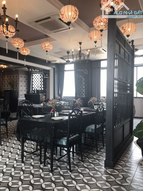 Chủ vay Bank 180 Tỷ - Khách sạn 5 sao Hàng Bè - 350m2 x 10T x MT 10m - 385 Tỷ - DT 6 tỷ/th - 21