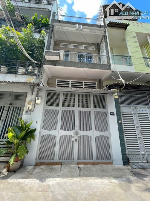 cấn bán nhà 2 MT hẻm xe hơi Nguyễn Tri Phương - quận 10 - 2