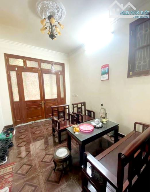BÁN NHÀ 55M 4T LÔ GÓC MẶT PHỐ ĐÔNG CÁC ĐỐNG ĐA RẺ HƠN THỊ TRƯỜNG 500TR - 2