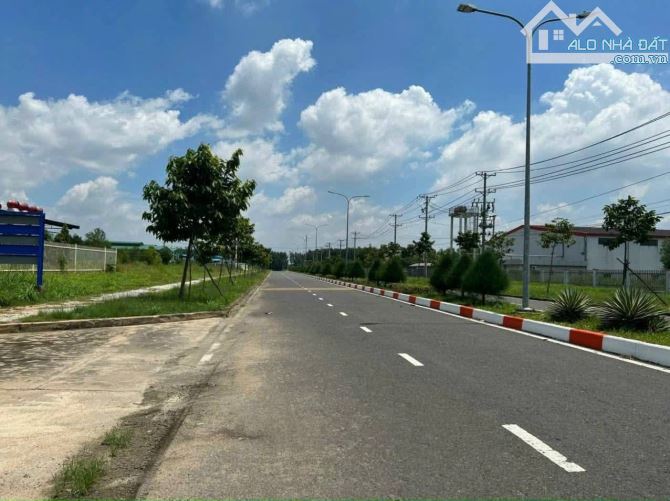 ♦️CẦN CHUYỂN NHƯỢNG LÔ ĐẤT GÓC HAI MẶT TIỀN ,Dt 30.000m2 ( 3 hec) TẠI KCN GIANG ĐIỀN , TRẢ - 2