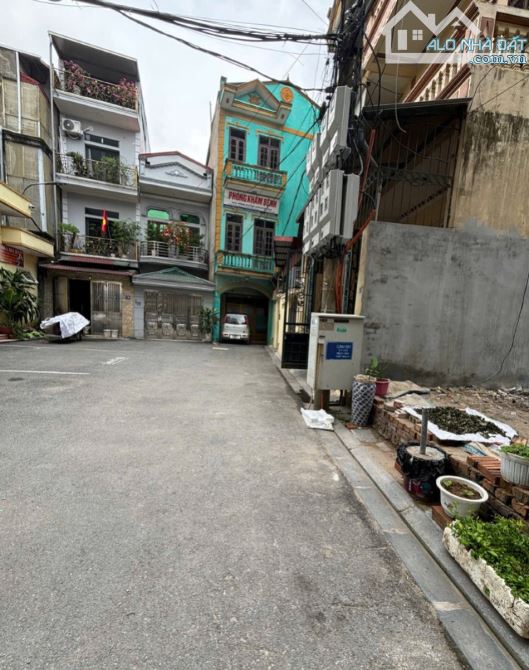 Bán đất Thị Trấn Đông Anh 2 mặt ngõ đường 2 ô tô tránh kinh doanh đẹp - 2