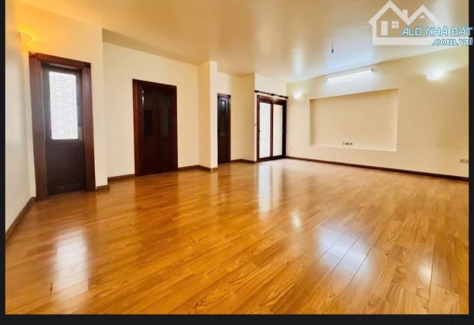 CẦU GIẤY 135M X4T MT 7,5M GIÁ BÁN 42, 4TỶ  🏠🏠BIỆT THỰ ĐẲNG CẤP QUẬN CẦU GIẤY-BẢO VỆ GÁC - 2