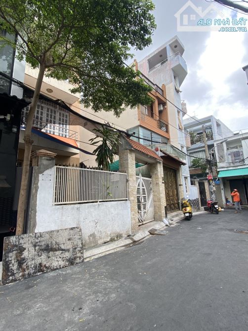 Bán Biệt Thự Đường Trịnh Đình Trọng Quận Tân Phú.DT:7x20m,NH.Giá 13 Tỷ - 2