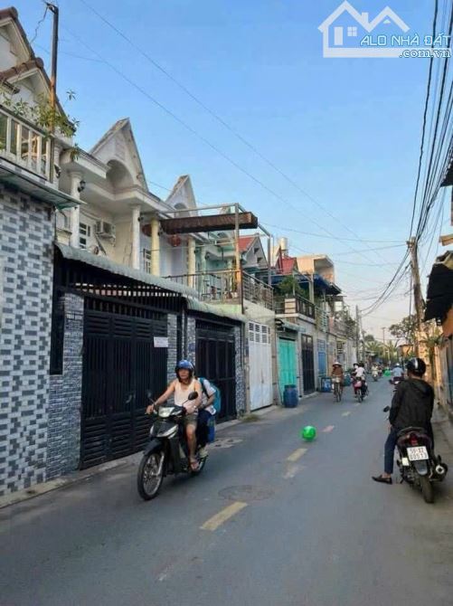 BÁN NHÀ TRỆT LẦU KHU DÂN CƯ GẦN CHỢ ĐOÀN THI KIA, GIÁ 3.8 TỈ 3PN, ĐƯỜNG 6M, DT 73M2 - 2