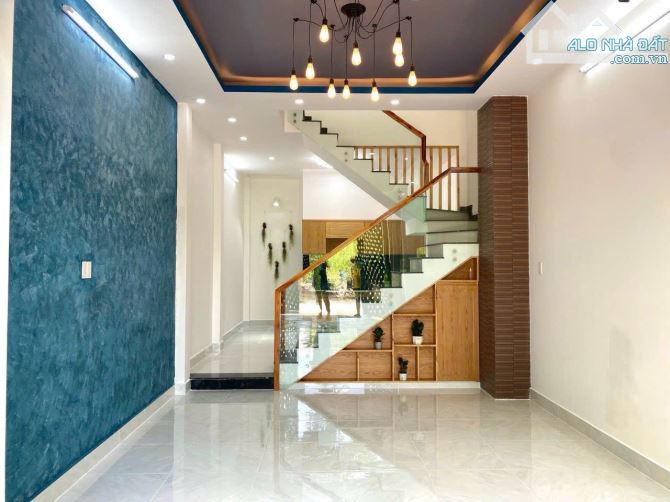 SAU KDT ĐÔNG TĂNG LONG - 50M2 3 TẦNG MỚI - đường nhựa 10M thông -Khu phân lô - NHỈNH 4x. T - 2