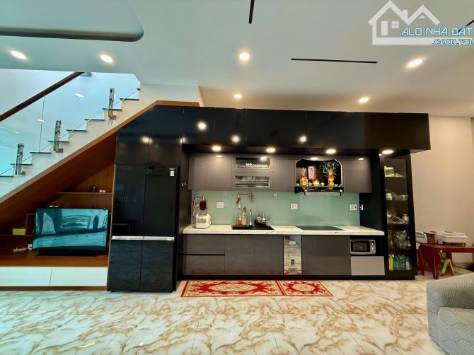 bán nhà 2 tầng nội thất xịn xò - 2